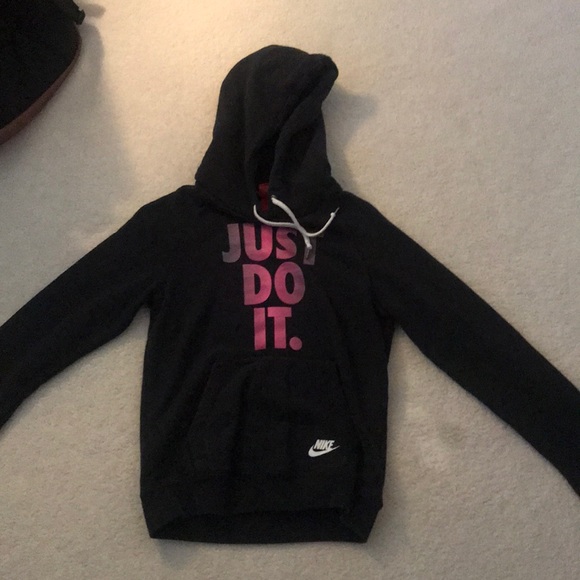 Nike Tops - ❤️Nike just do it hoodie